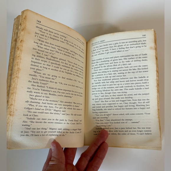 The Mortal Instruments Books (Books 2-5) - Picture 3 of 10